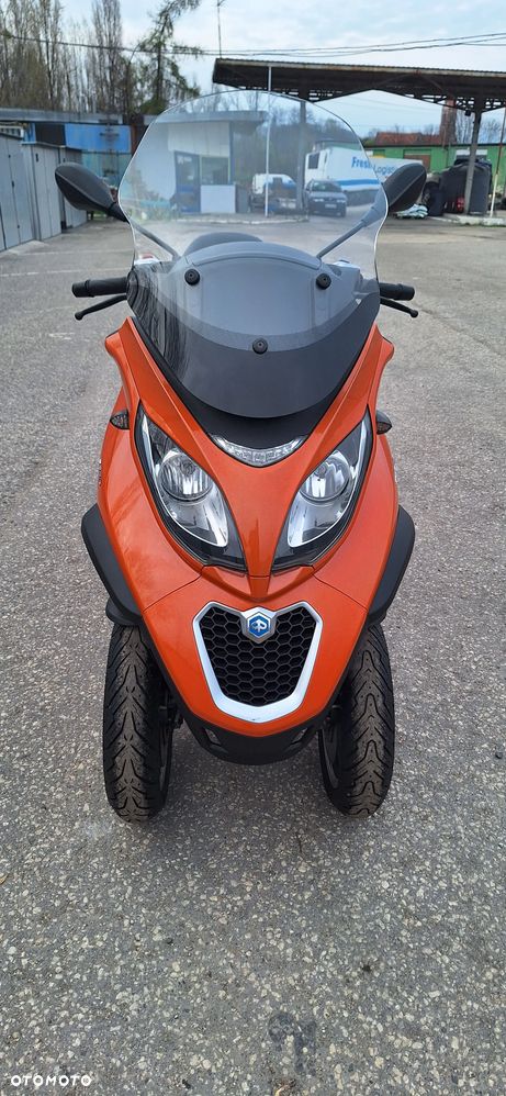 Piaggio MP-3 - 19