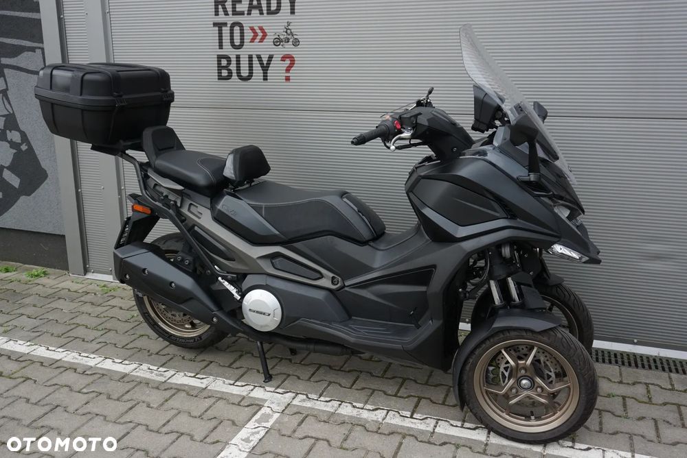 Kymco CV3 - 1