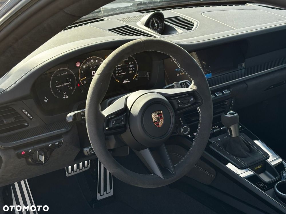 Porsche 911 - 24