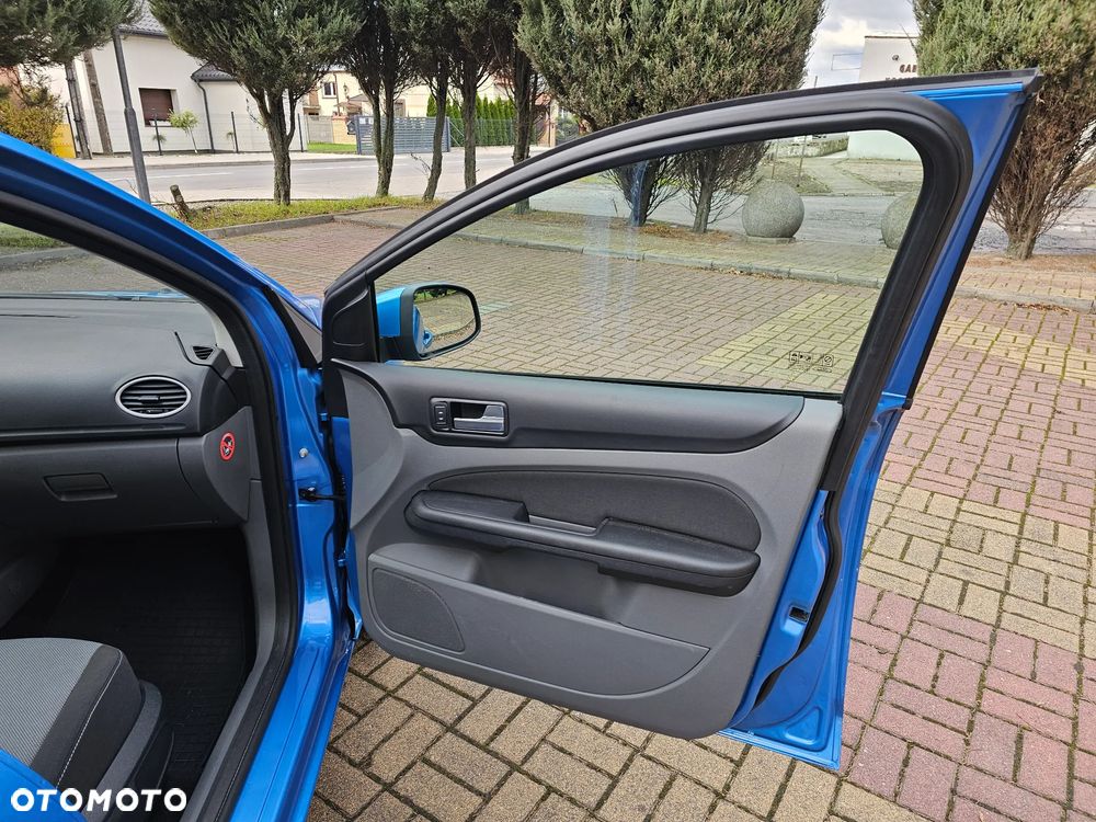 Ford Focus - 16