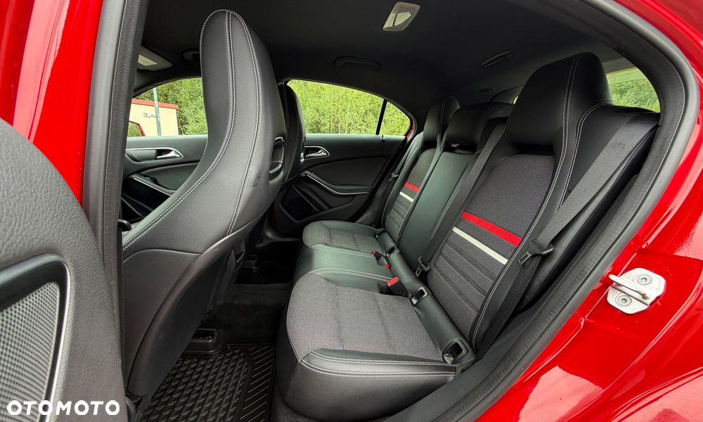 Mercedes-Benz Klasa A 180 d BlueEFFICIENCY Edition - 33