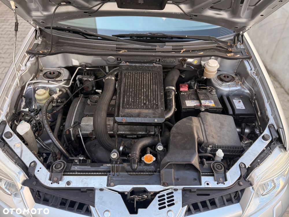 Mitsubishi Outlander 2.0 Turbo - 21