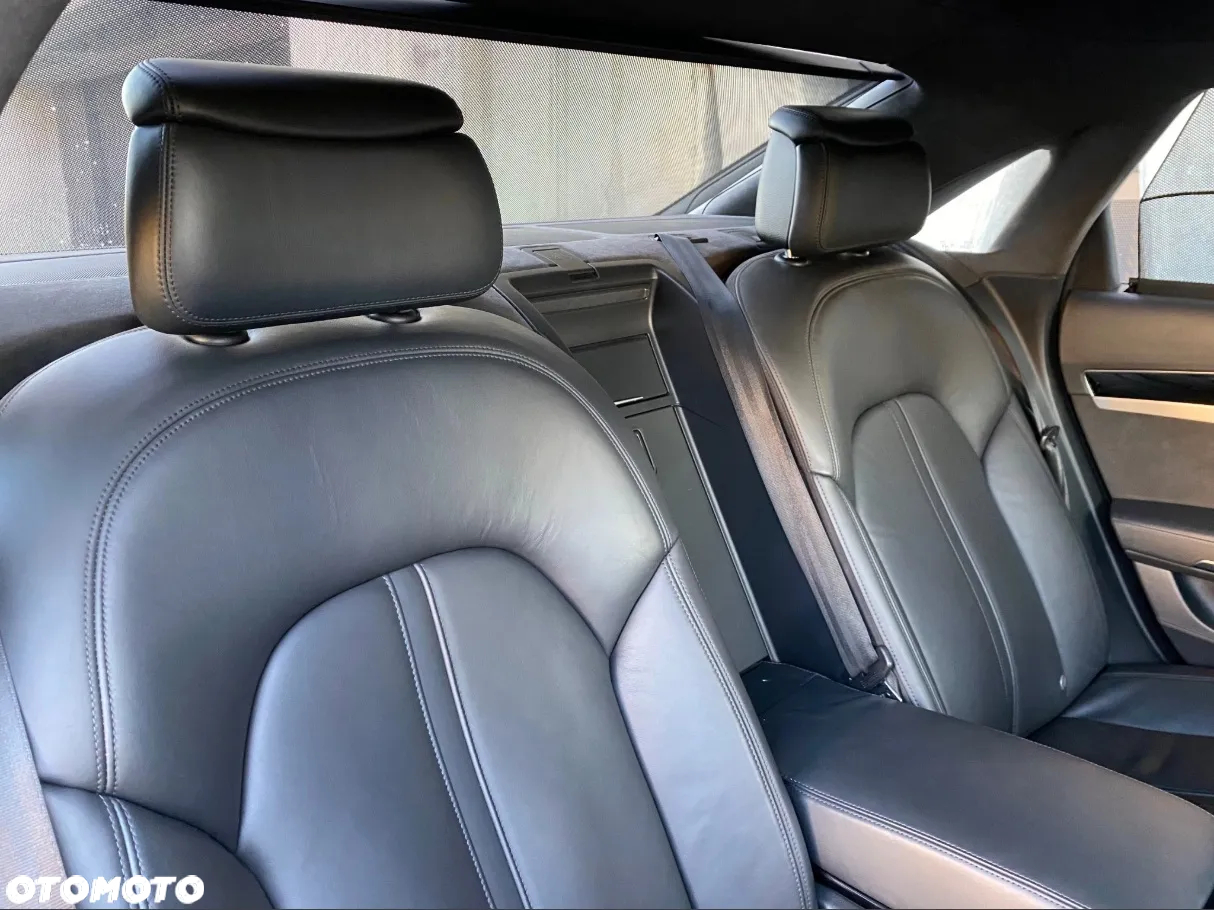 Audi A8 3.0 TDI DPF clean diesel quattro tiptronic Lang - 34