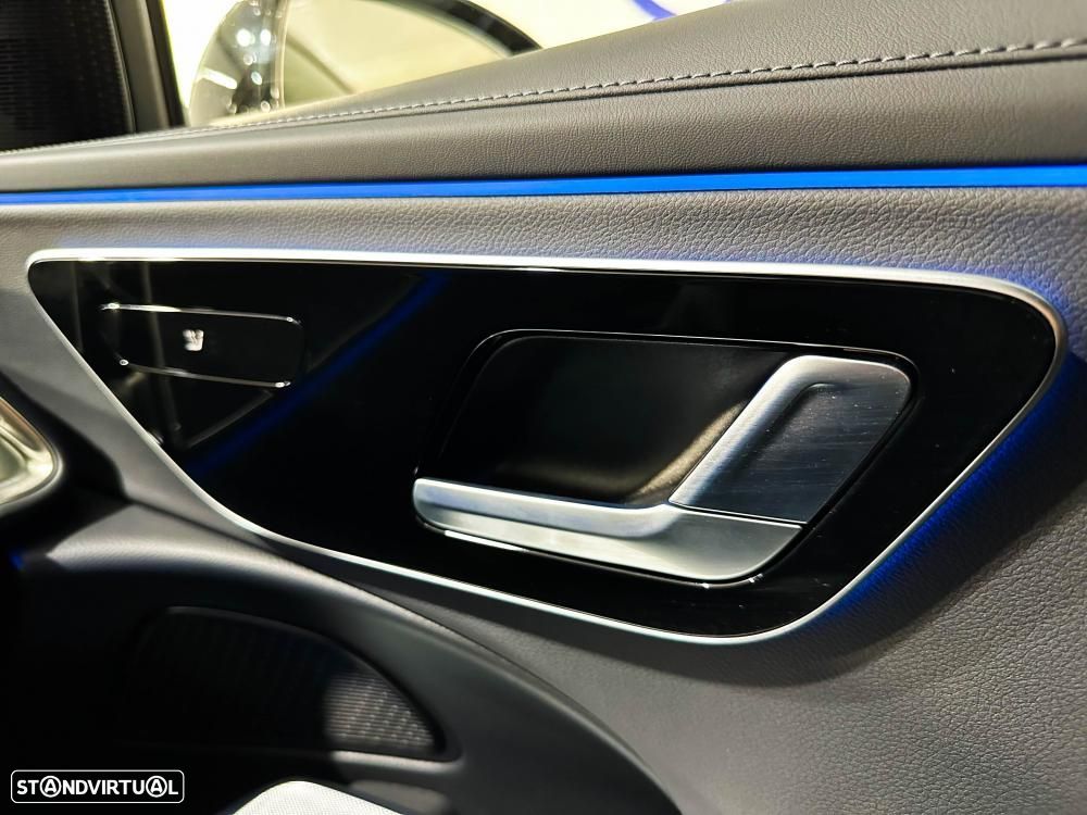 Mercedes-Benz E 300 e Station 9G-TRONIC AMG Line - 34