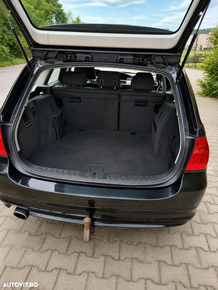 BMW Seria 3 320d - 12
