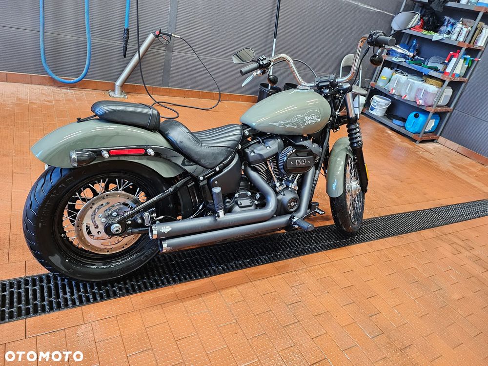 Harley-Davidson Softail Street Bob - 5