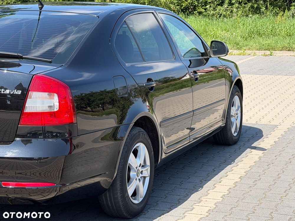 Skoda Octavia 1.4 TSI Ambiente - 9