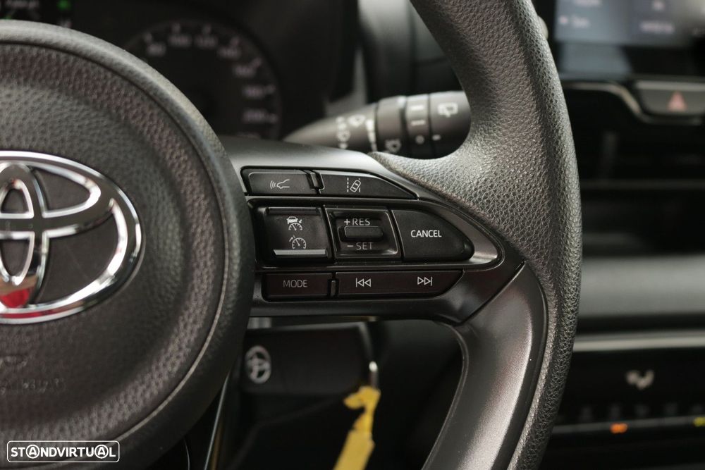 Toyota Yaris 1.5 HDF Comfort - 29