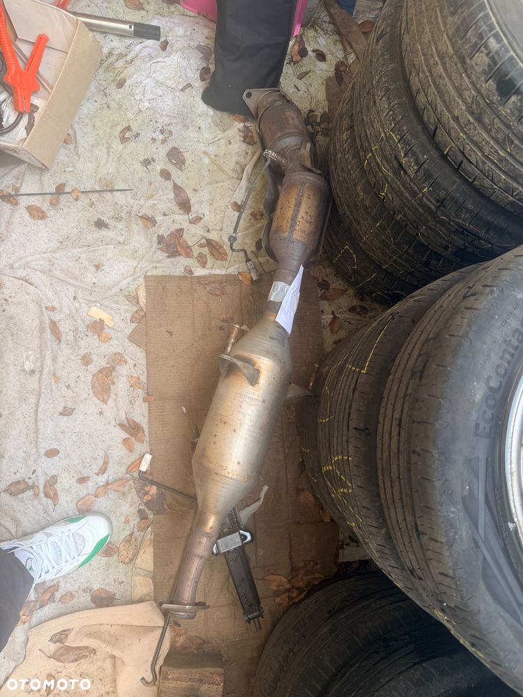 Toyota Auris Kombi 2014 . Mały przebieg - 13