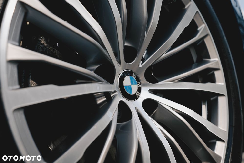 BMW Seria 3 - 36