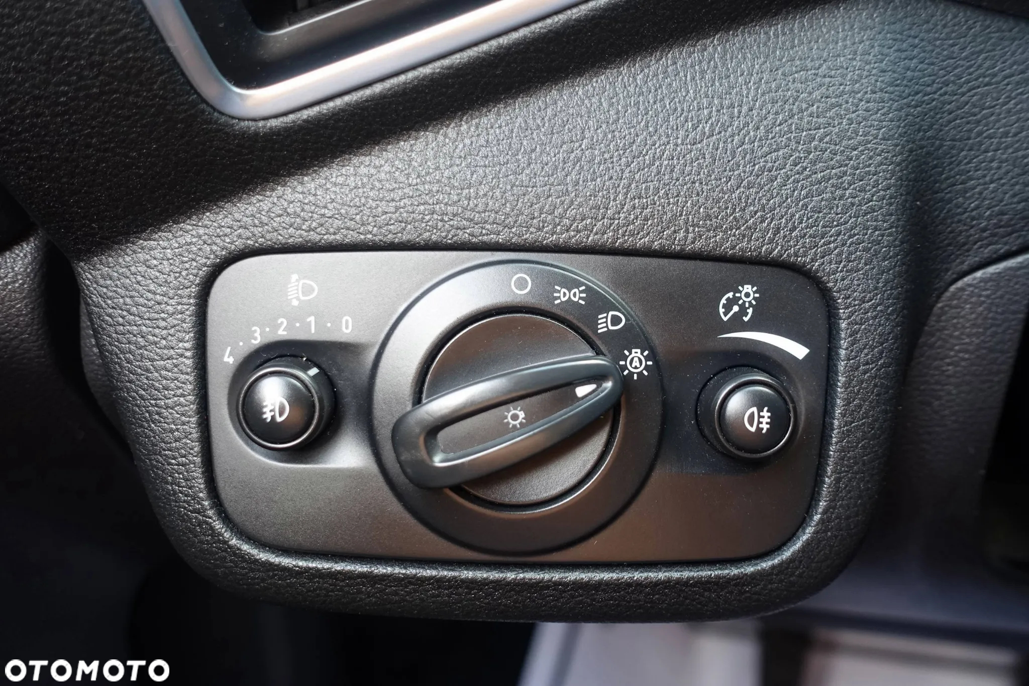 Ford Kuga 2.0 TDCi 4WD Titanium - 29