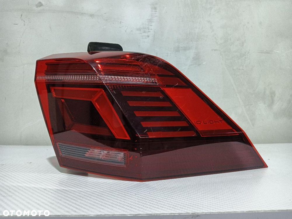 LAMPA TYŁ TYLNA PRAWA VW TIGUAN II 5NA945208J