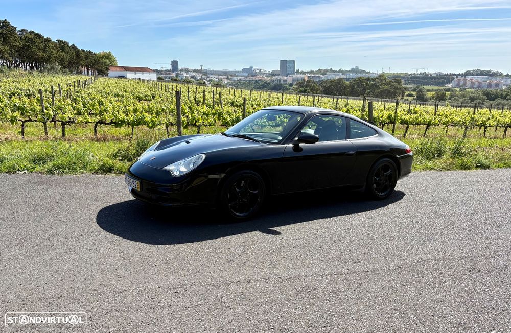 Porsche 911 (996) Carrera - 2