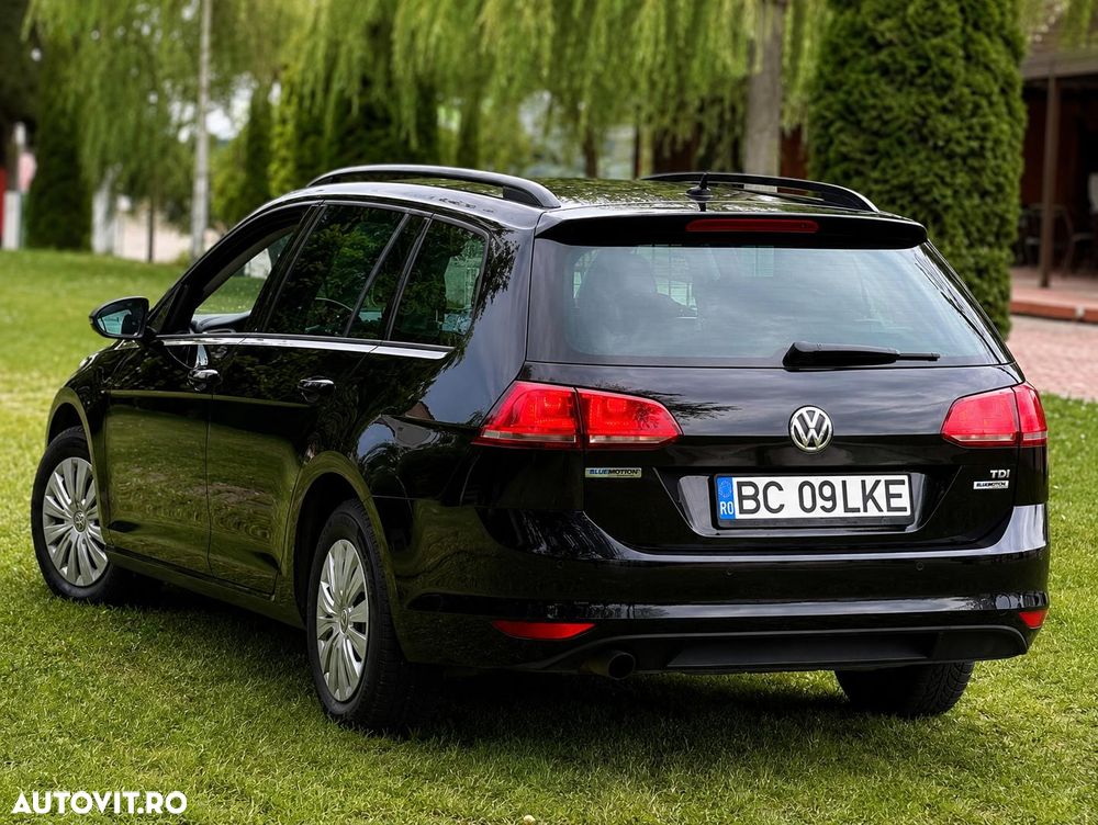 Volkswagen Golf - 5