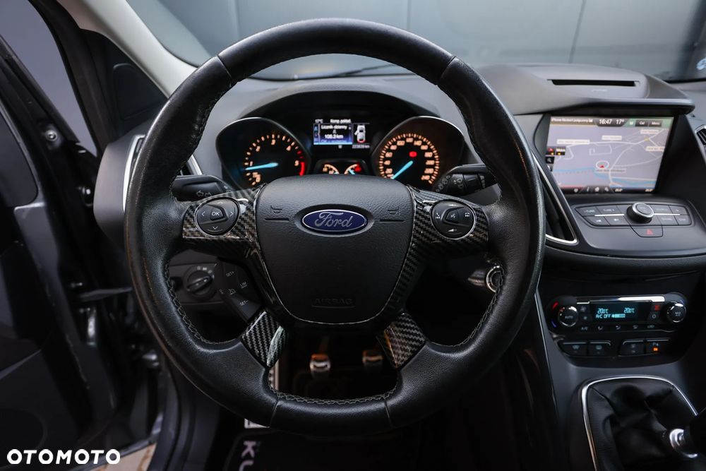 Ford Kuga 2.0 TDCi 4x4 Titanium - 27