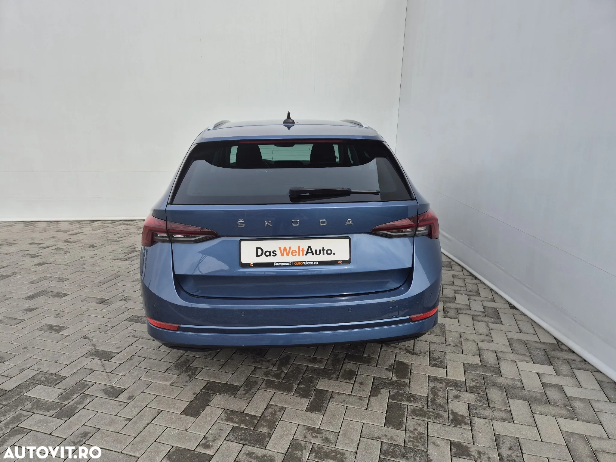 Skoda Octavia Combi 2.0 TDI DSG Style - 4
