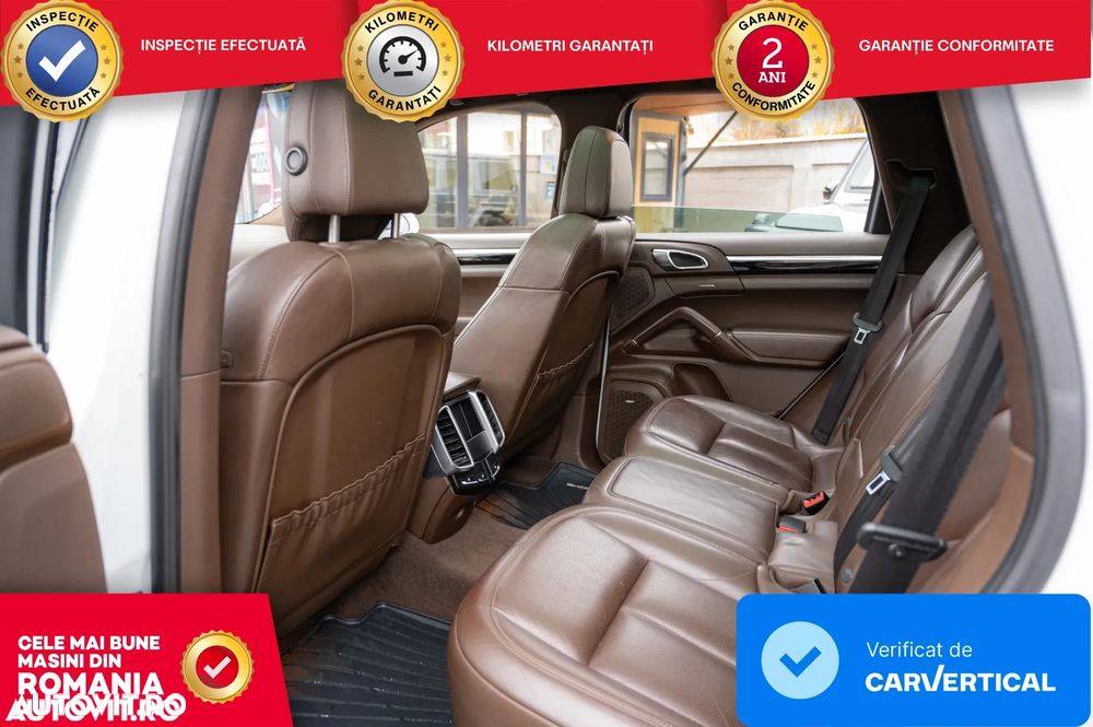 Porsche Cayenne - 24