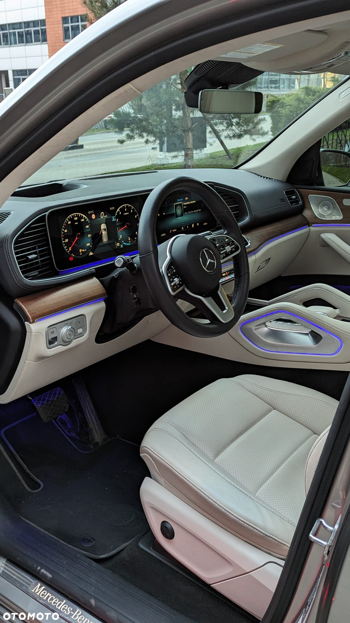 Mercedes-Benz GLE - 11