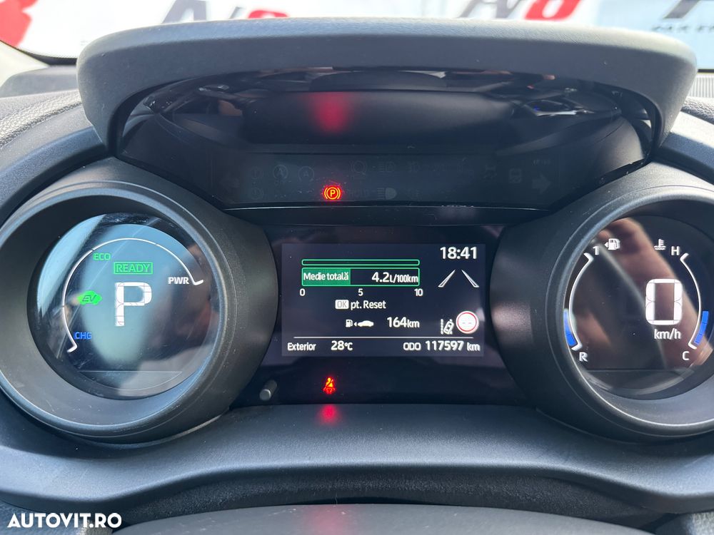 Toyota Yaris 1.5 VVT-i HSD Active - 8