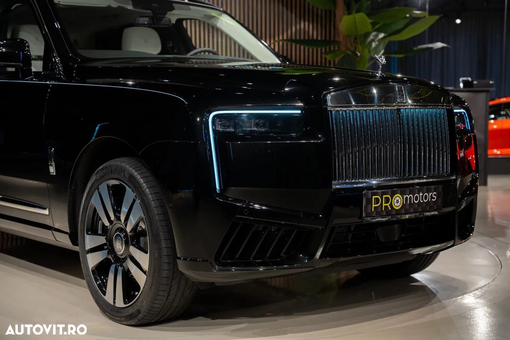 Rolls-Royce Cullinan - 12