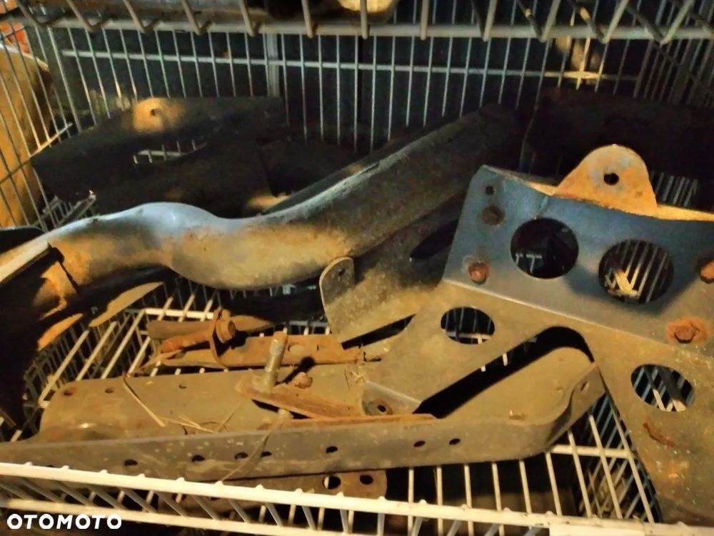 Mercedes Atego r2008r 818 błotnik przód tył 17,5cala lusterka wał elektryka stopień i inne - 25