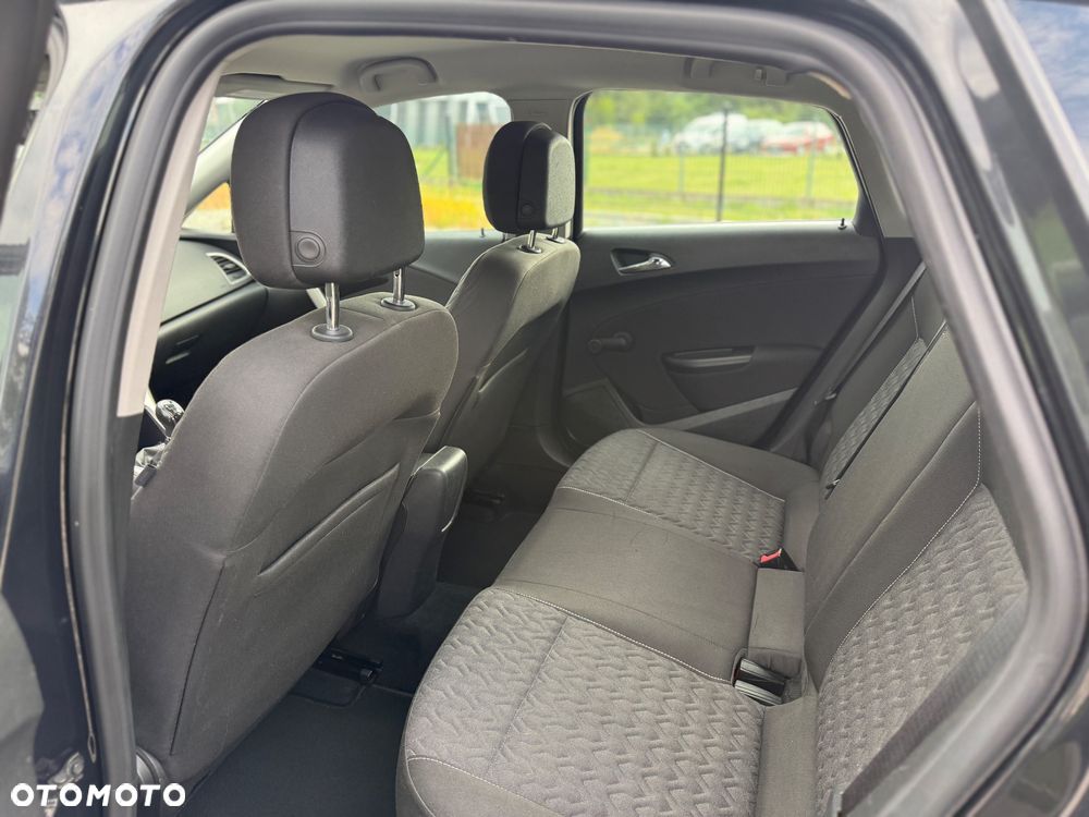 Opel Astra 1.4 Turbo Active - 10