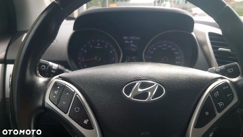 Hyundai i30 blue Kombi 1.6 GDi Passion - 18