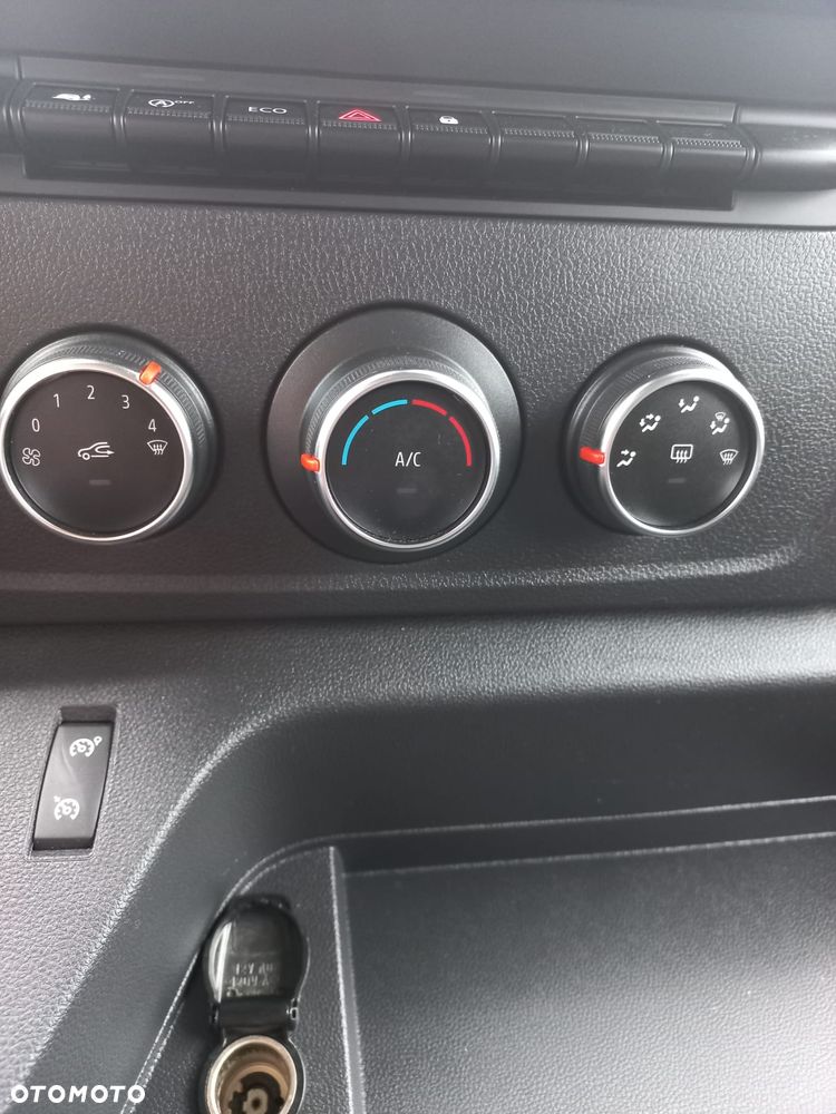 Renault Master - 22