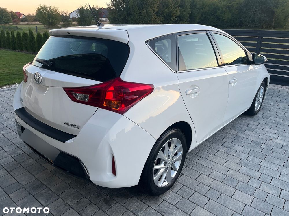 Toyota Auris - 37