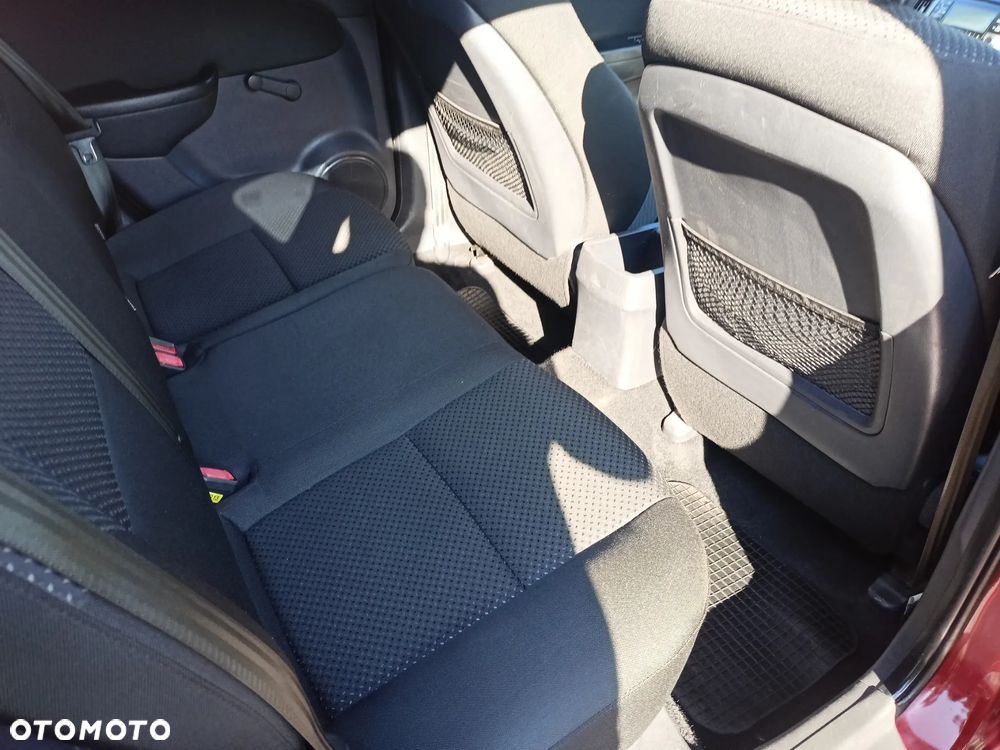 Hyundai i30 1.4 Classic + - 8