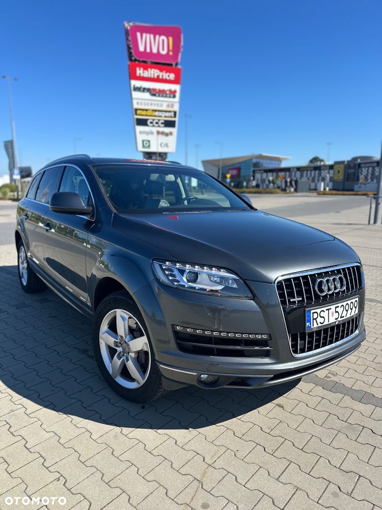 Audi Q7 - 1