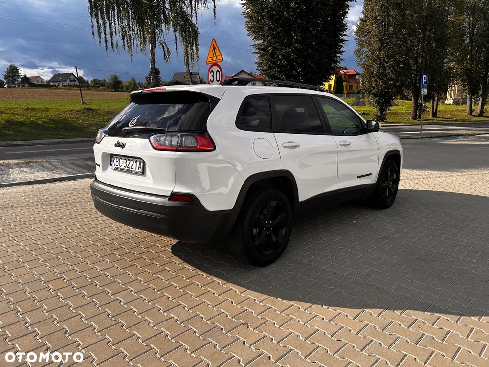 Jeep Cherokee - 5