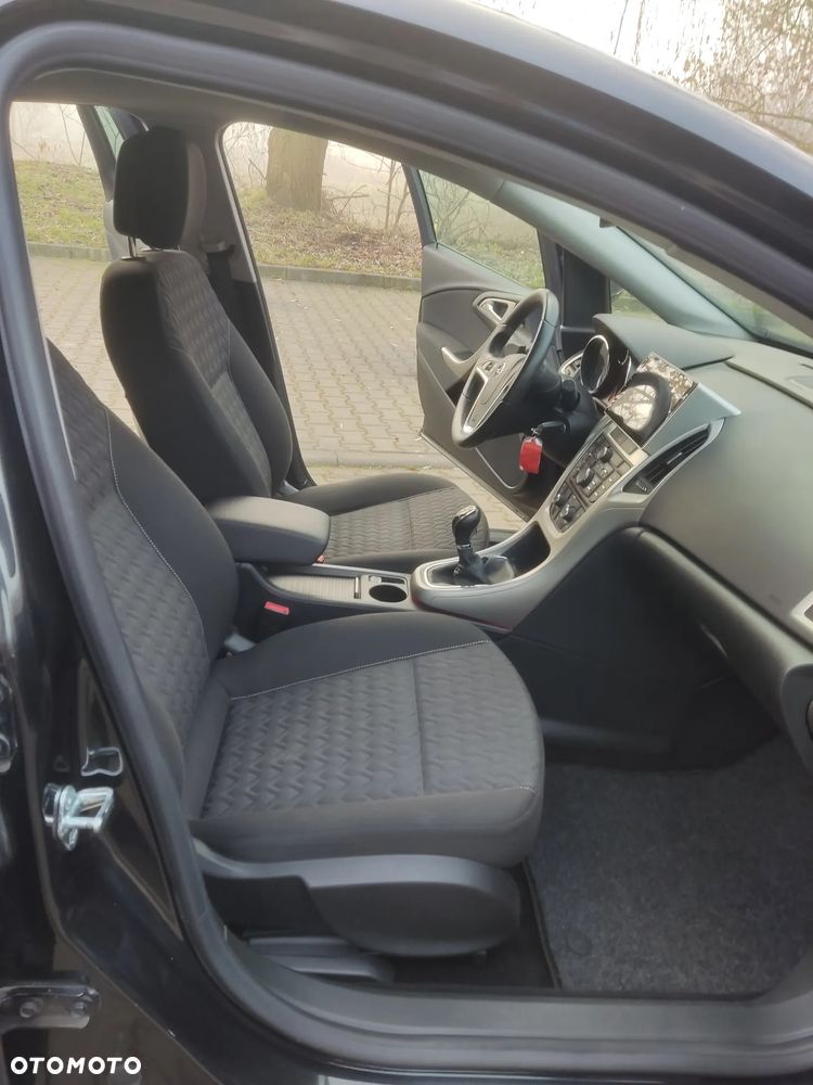 Opel Astra ver-1-4-turbo-ecoflex-start-stop - 18