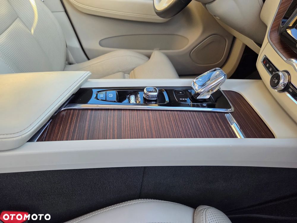 Volvo XC 60 B4 D Inscription - 35