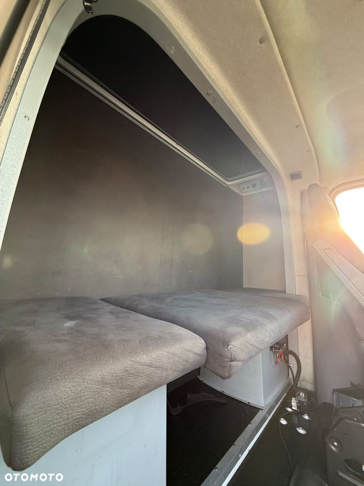 Renault Master III - 21