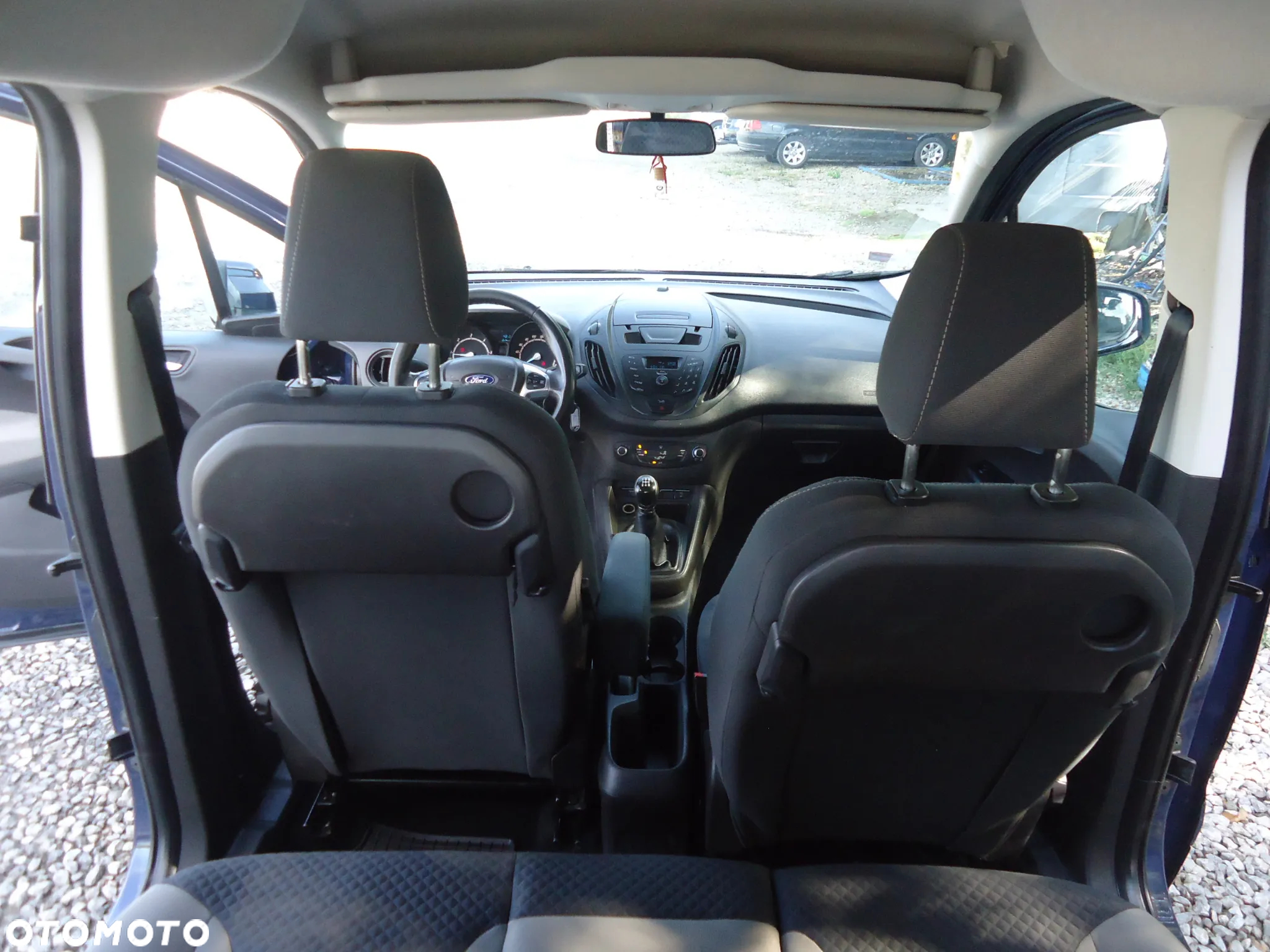 Ford Tourneo Courier 1.5 TDCi Trend - 11