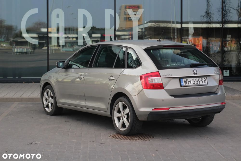 Skoda RAPID 1.2 TSI Ambition - 16