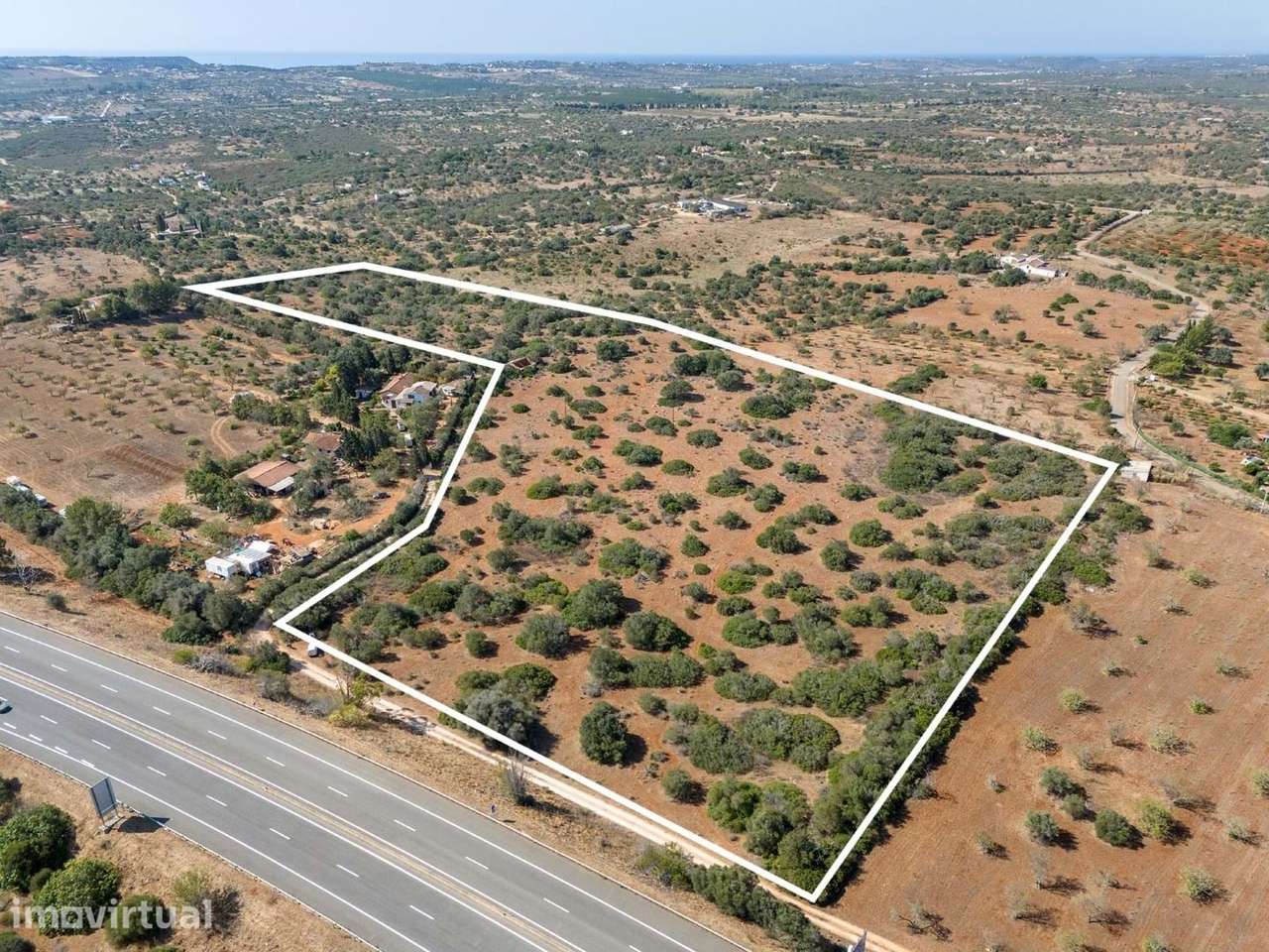 GRANDE TERRENO COM RUINA PARA VENDA EM LAGOS - Grande imagem: 2/9