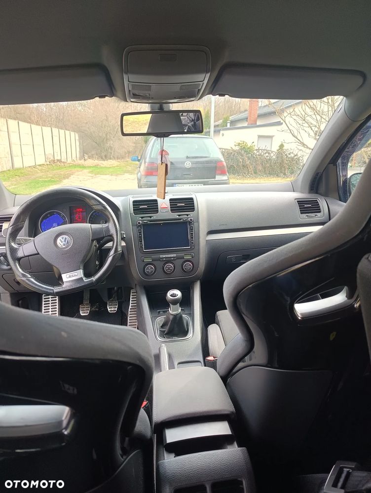 Volkswagen Golf 2.0 GTI - 13