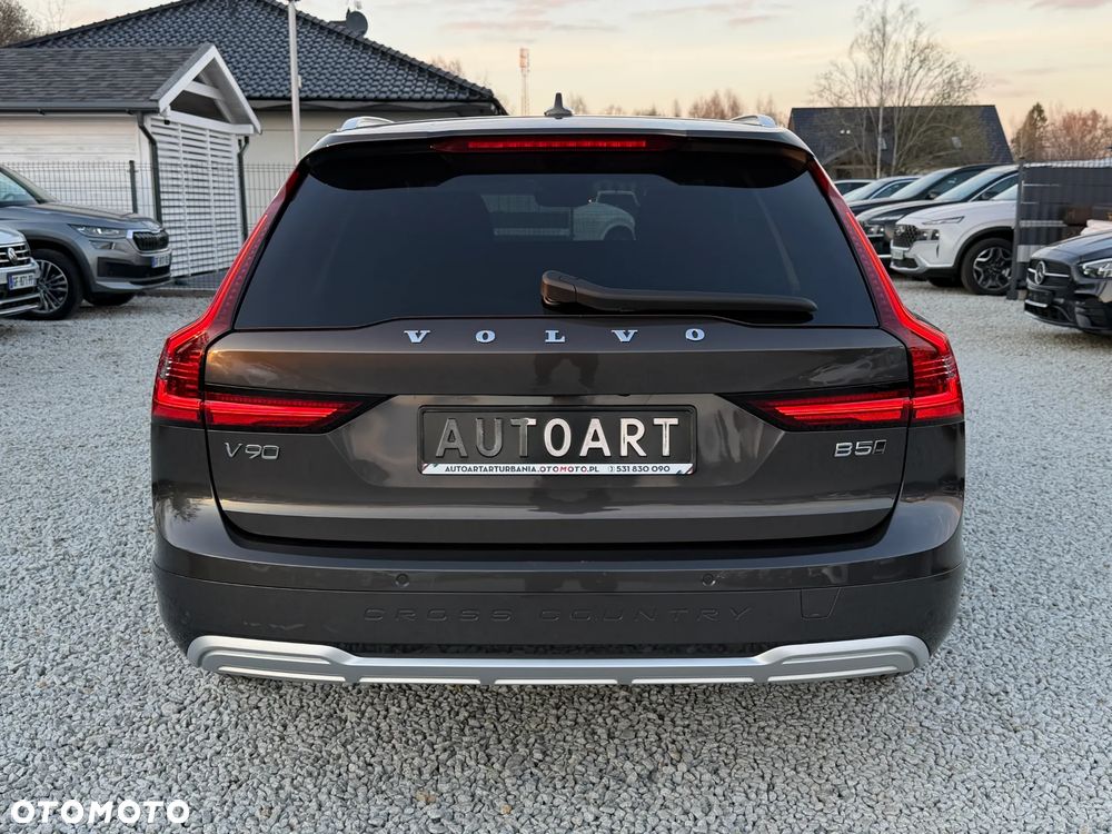 Volvo V90 Cross Country B5 D AWD Ultimate - 14