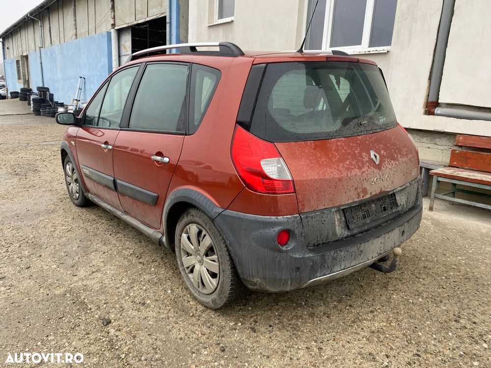 Dezmembrez Renault Scenic Cross - 4