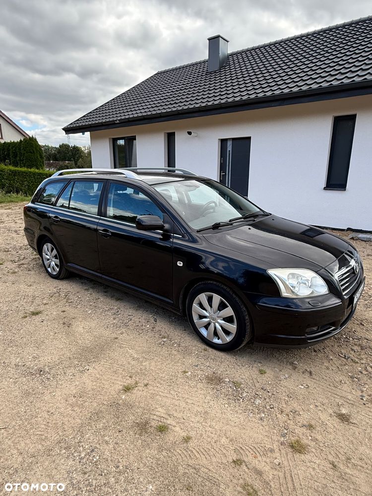 Toyota Avensis - 7