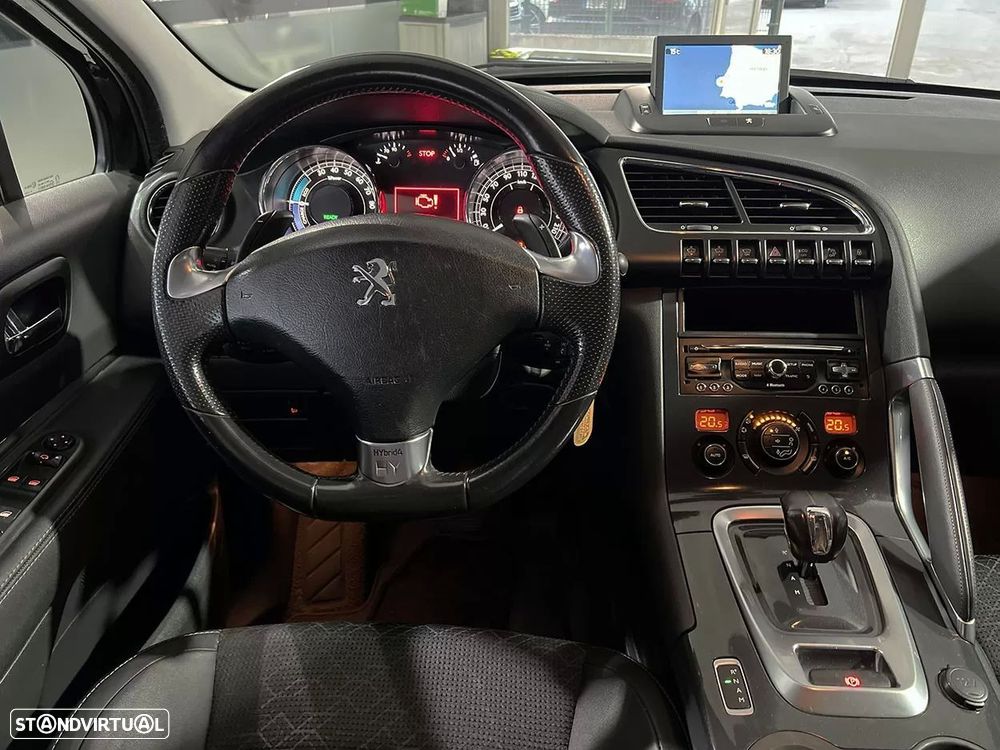 Peugeot 3008 2.0 HDi Hybrid4 99g - 10
