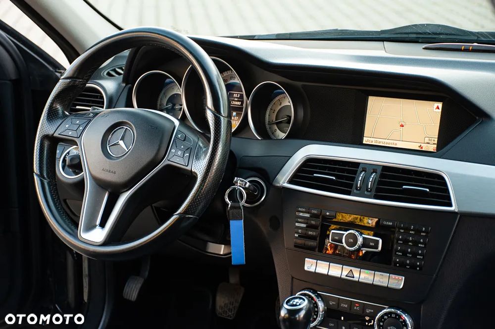 Mercedes-Benz Klasa C 180 T BlueEFFICIENCY Avantgarde - 17