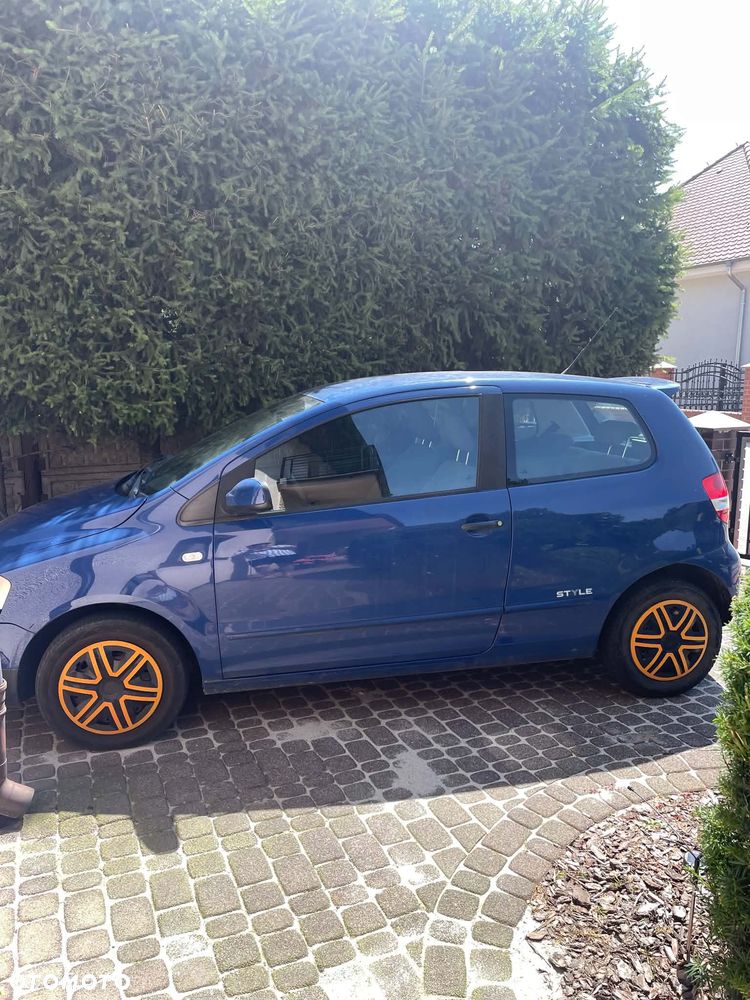 Volkswagen Fox - 2