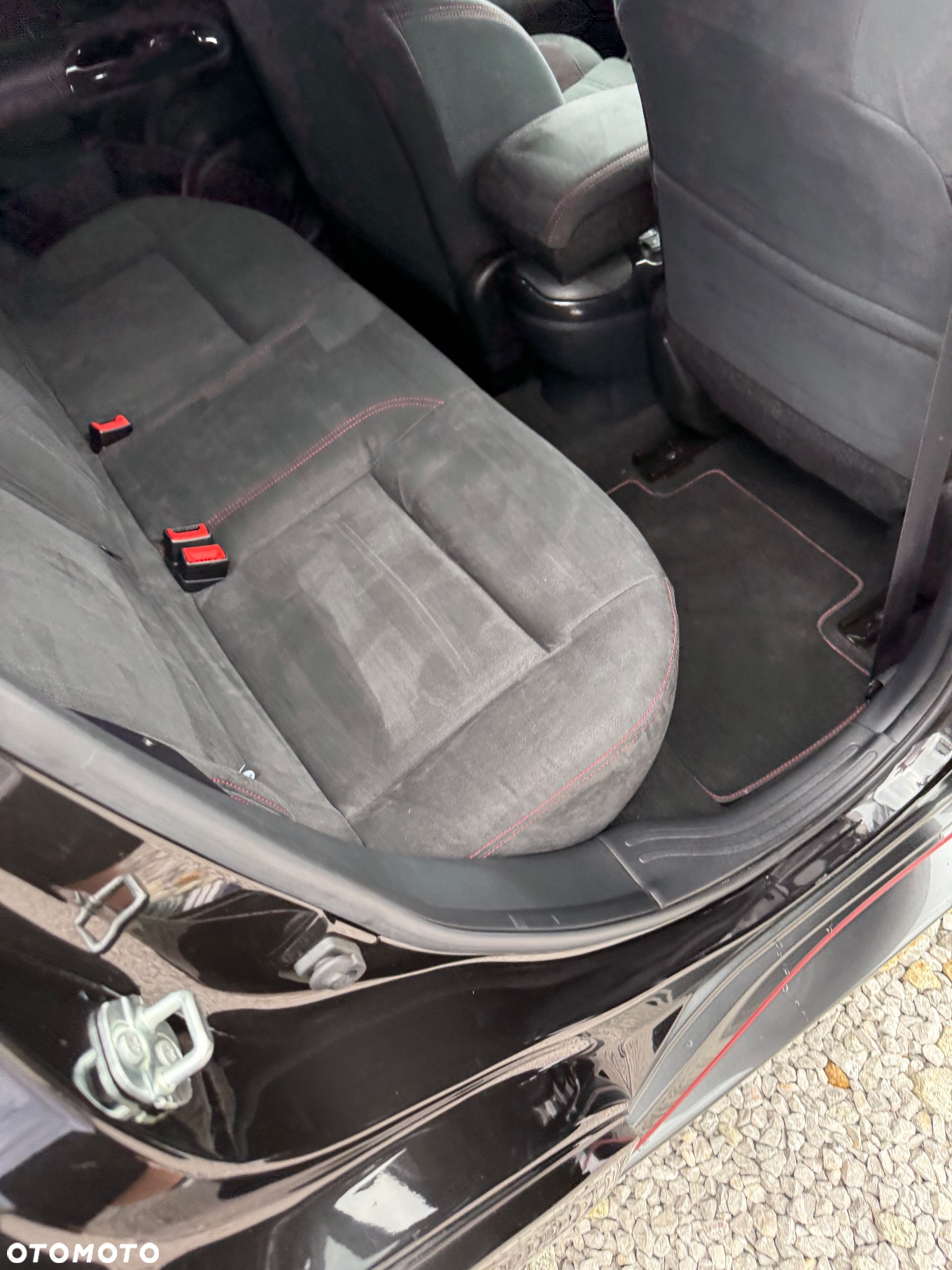 Nissan Juke 1.6 DIG-T Nismo RS 4WD Xtronic EU6 - 9