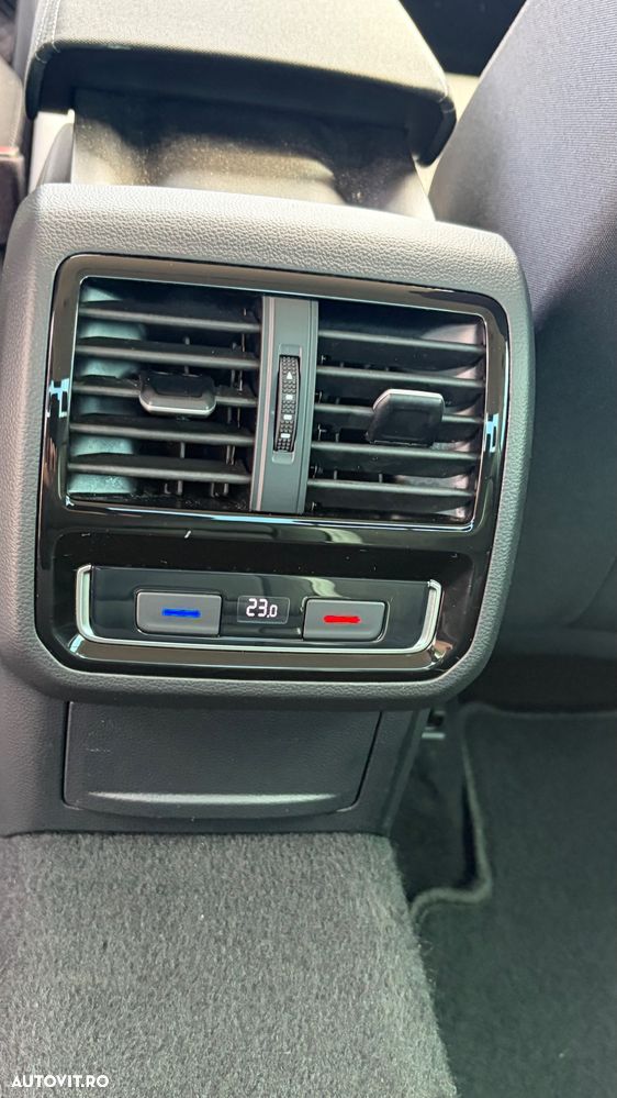 Volkswagen Passat - 16