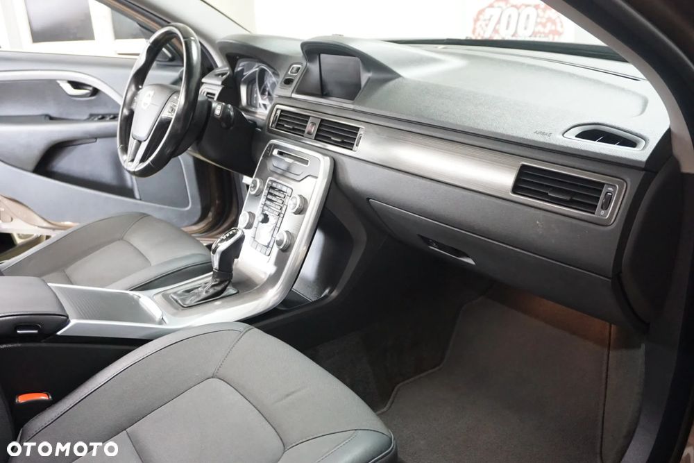 Volvo XC 70 D4 Geartronic Kinetic - 24