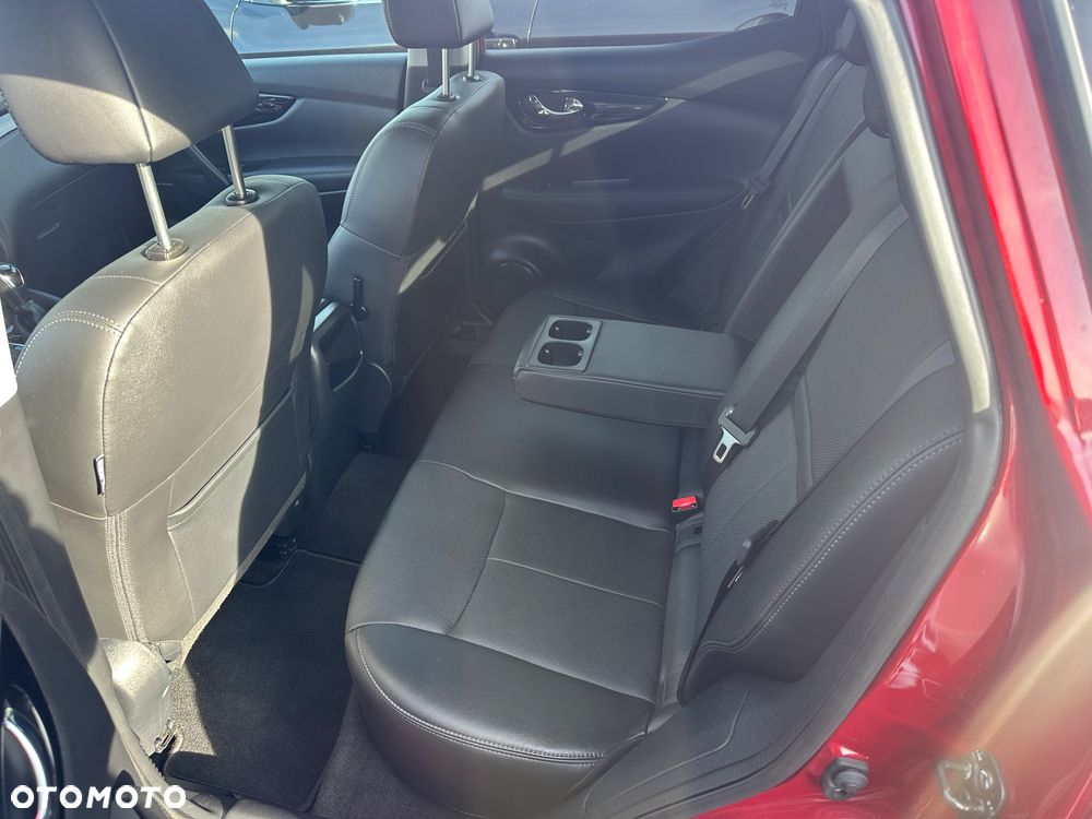 Nissan Qashqai 1.2 DIG-T Xtronic TEKNA+ - 24