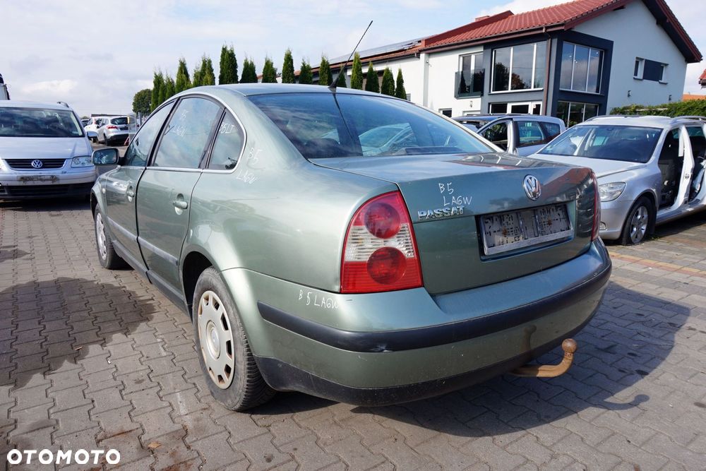 VOLKSWAGEN PASSAT B5 LIFT SEDAN 2002 LA6W 1.6 8V ALZ 102KM DVP ZIELONY FRESCO na części - 3